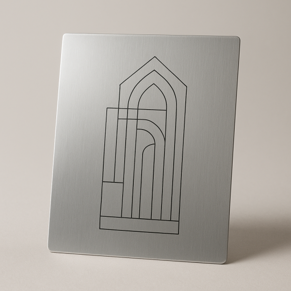 Mill finish aluminium etching plate with fine line geometric design